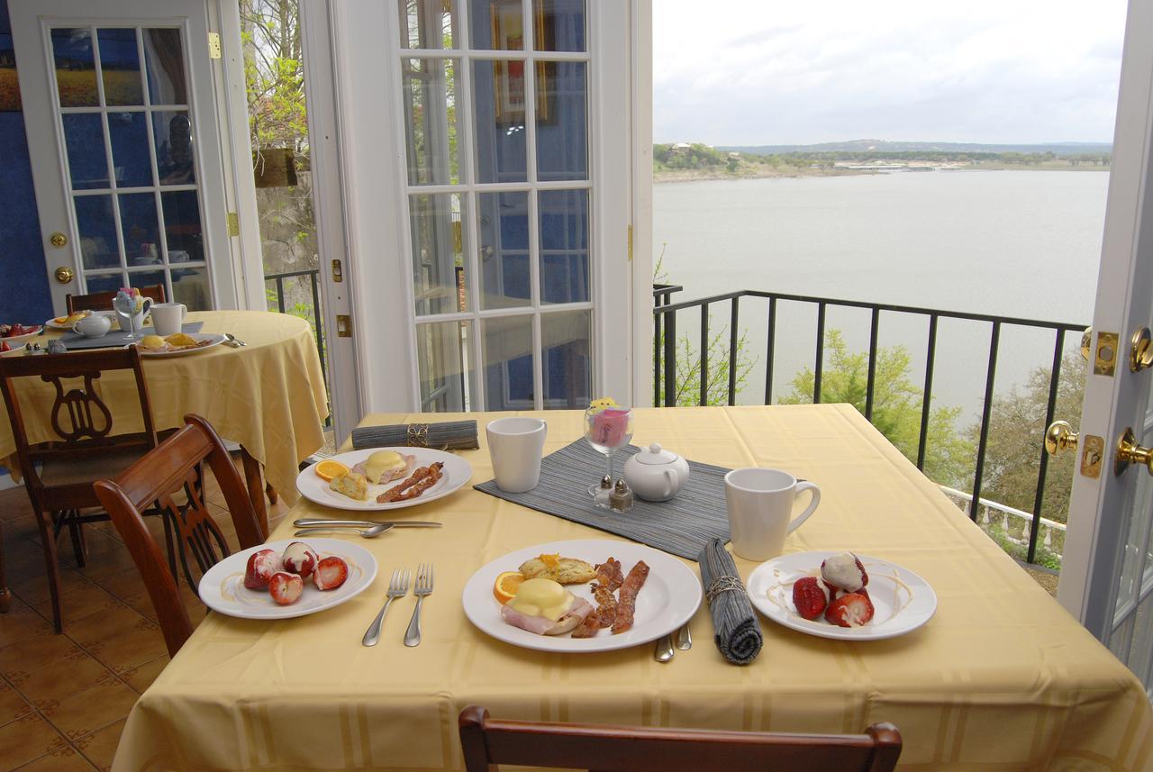Lakehouse Bed And Breakfast Canyon Lake Exterior photo